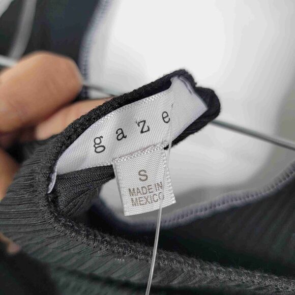 NWT Gaze Halter Top Sleeveless V Neck Contrast Stitching Size Small - Picture 4 of 5